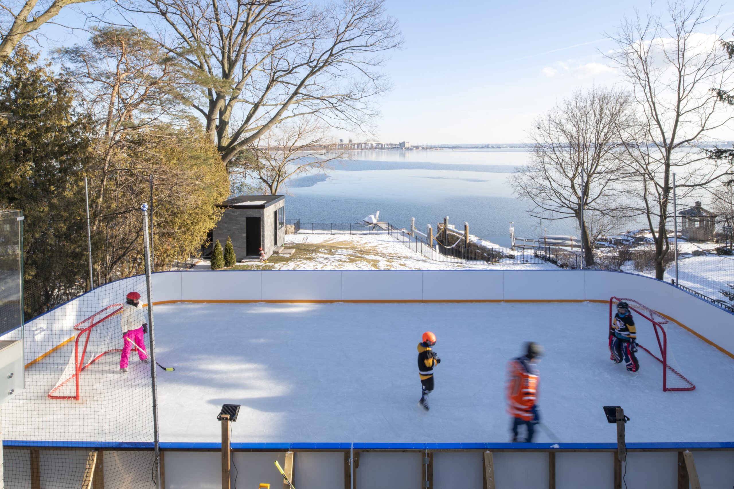Detailed rink installation